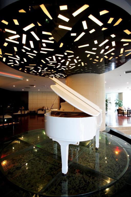 Rong Impression International Hotel Chengdú Exterior foto